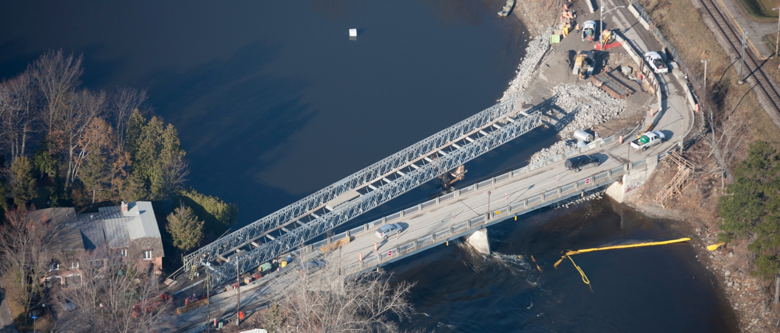 Temporary Acrow Bridges Provide Uninterrupted Access During Bridge Replacement Project in Québec