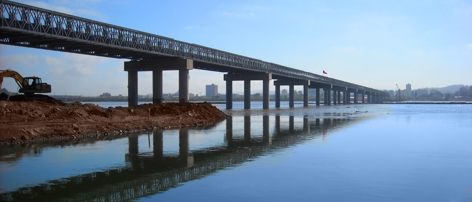 Bío Bío River Bridge, Concepcion, Chile Acrow Responds to Earthquake Emergency