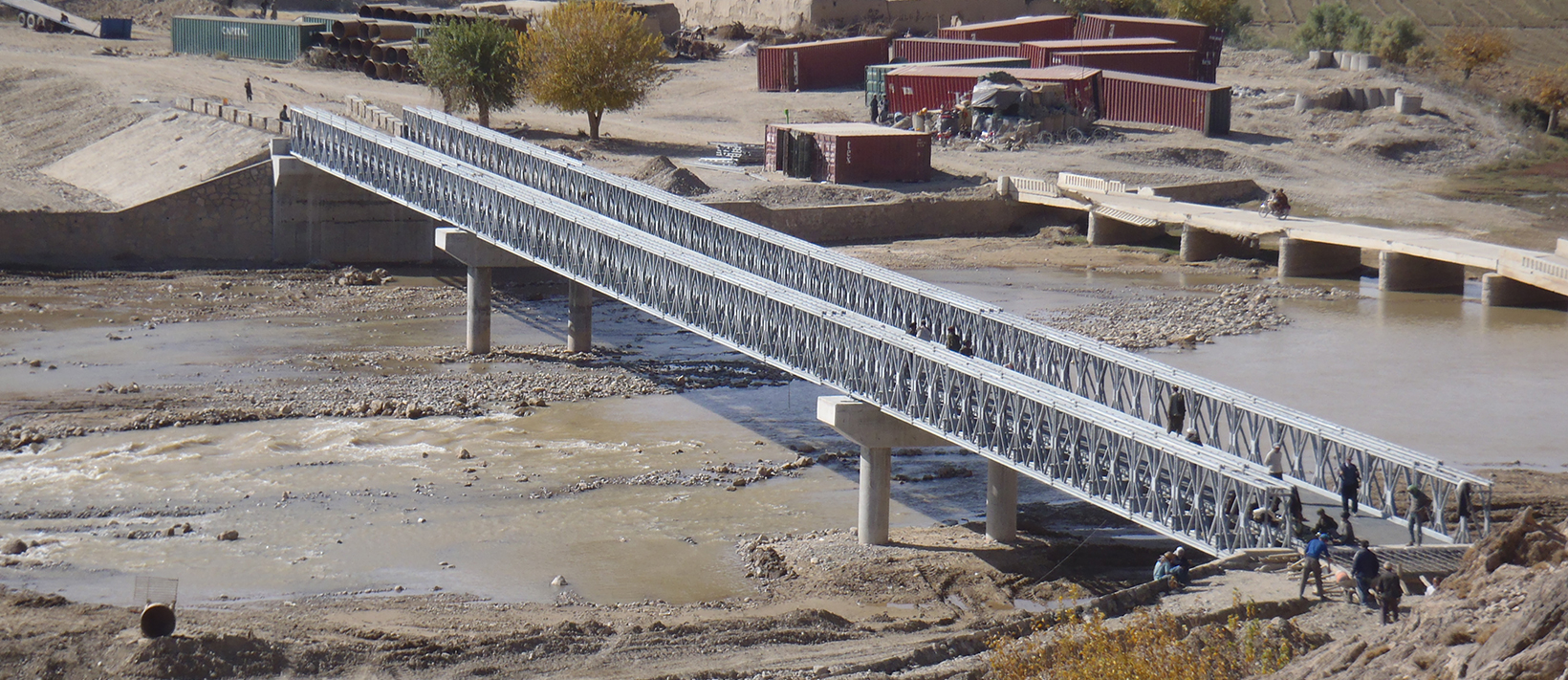 Puente militar de la brecha seca