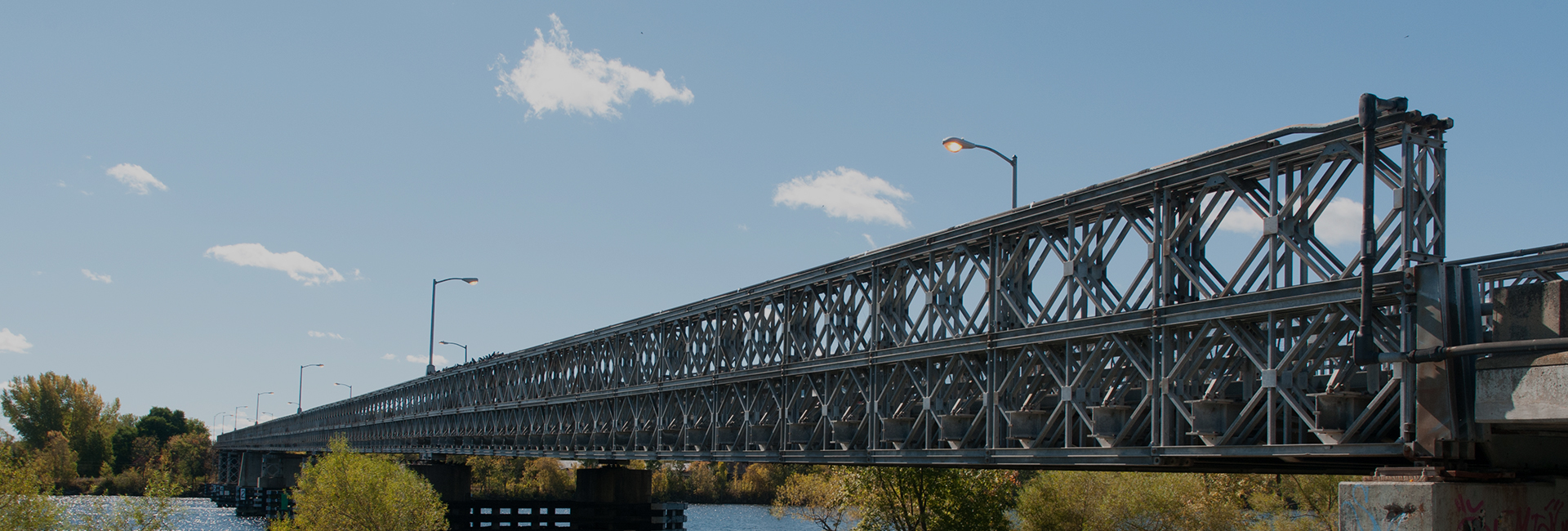 L'équipe d'Acrow Bridge