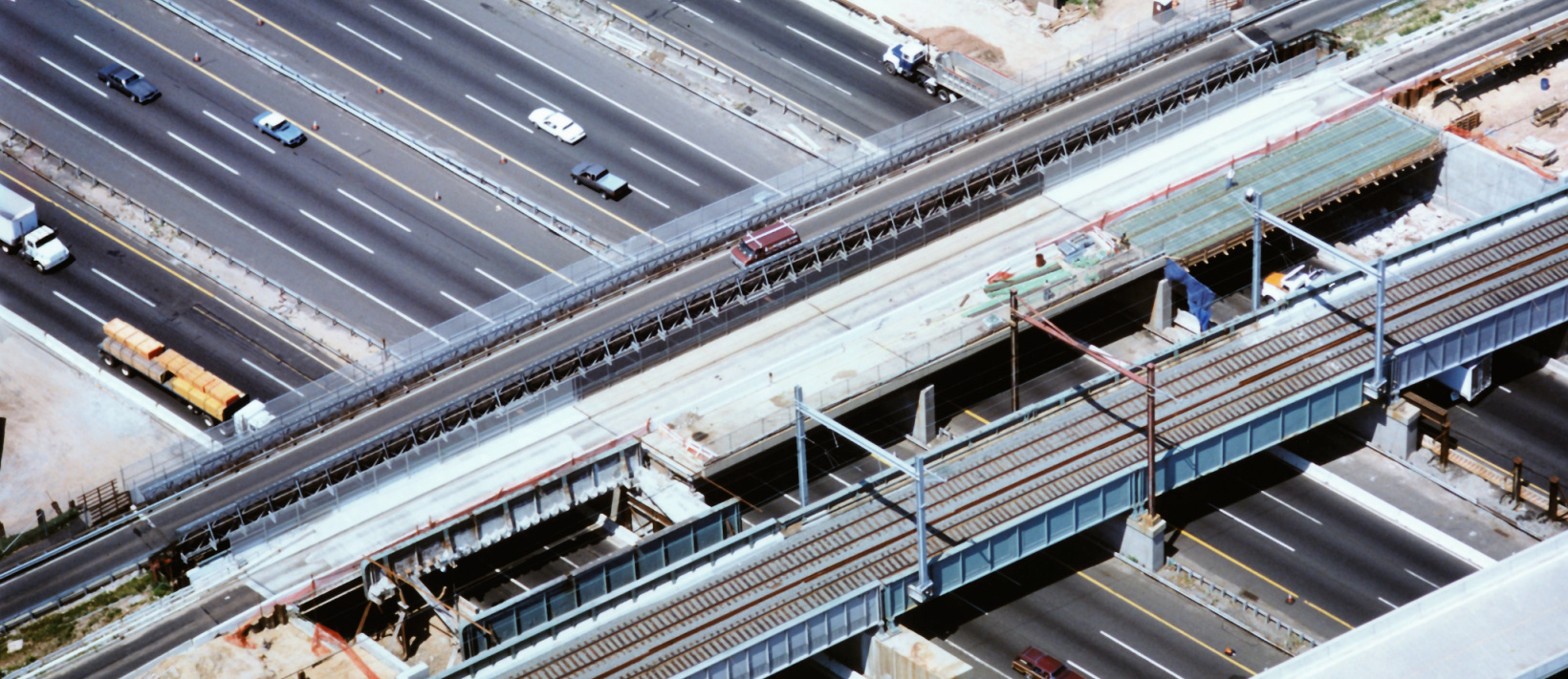 Peut-être Bridge Universal